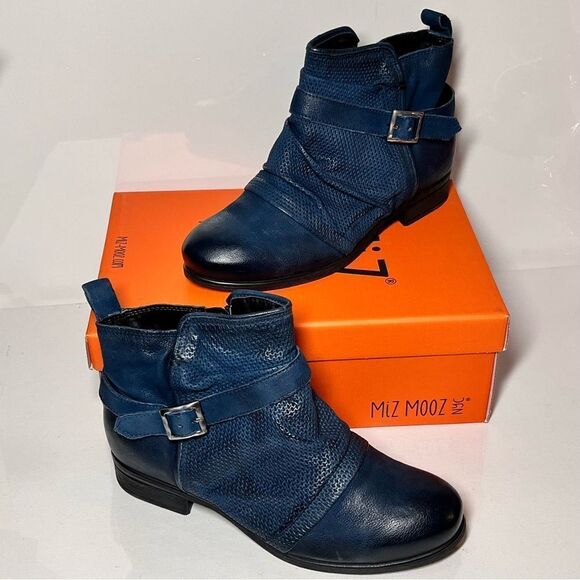 Miz Mooz Suzy Wide Width Leather Ankle Boots - Picture 5 of 8